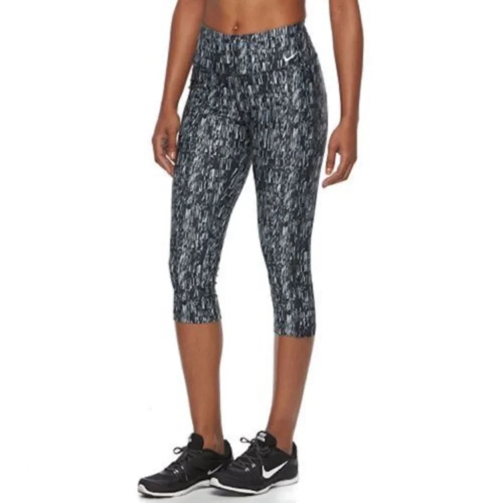 Nike Power Poly screen Printed Capri crop pants‎